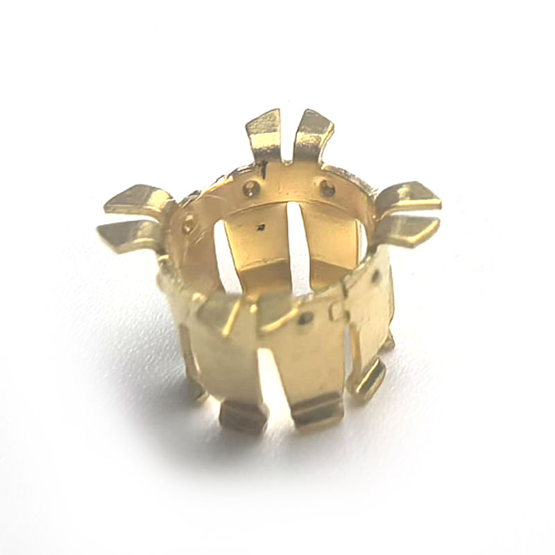 Differentias inter fingunt component machining et cnn machining
